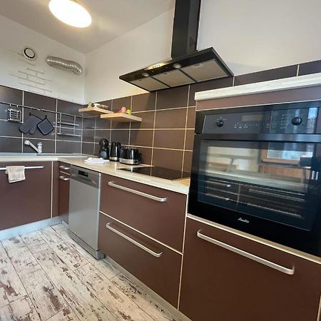 Апартаменты Chez Les Freds Чалон-Сур-Салне Экстерьер фото